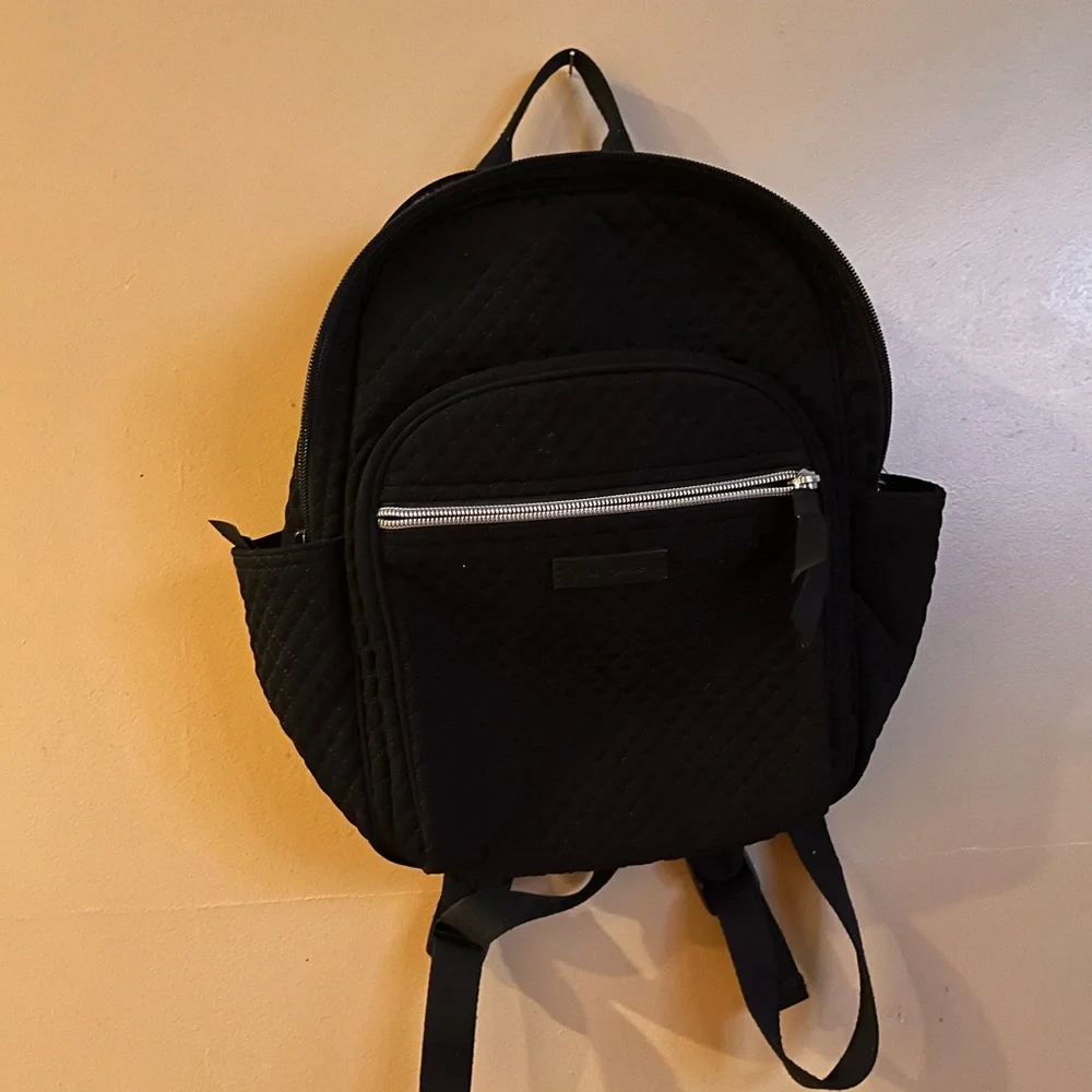 Vera Bradley backpack and wallet like new - Picture 1 of 8